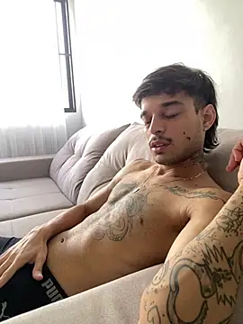 Snapshot of ruffvip chatting on 02/04/26, 02:01 ruffvip online show from 02/04/26, 02:01