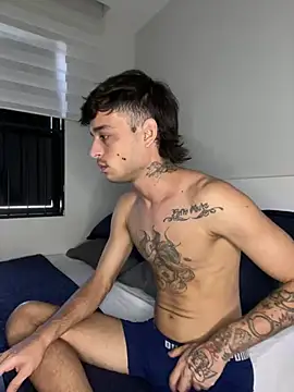 Snapshot of ruffvip chatting on 02/25/26, 01:44 ruffvip online show from 02/25/26, 01:44