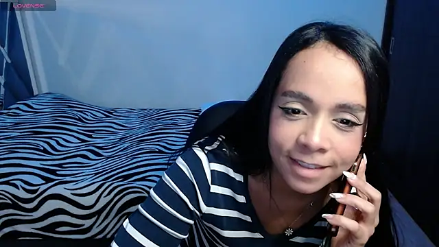 Snapshot of paula_lopez__ chatting on 07/02/26, 10:05 paula lopez online show from 07/02/26, 10:05