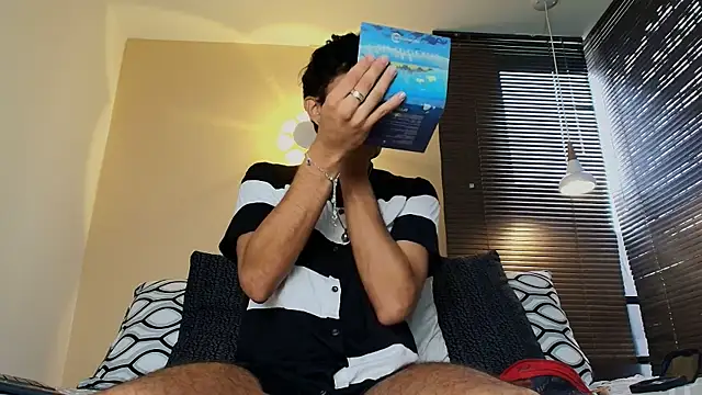 Snapshot of Damon_Salvarote_S chatting on 02/26/26, 07:47 Damon Salvarote S online show from 02/26/26, 07:47