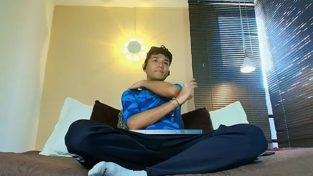 Damon Salvarote S online show from 04/17/26, 07:06