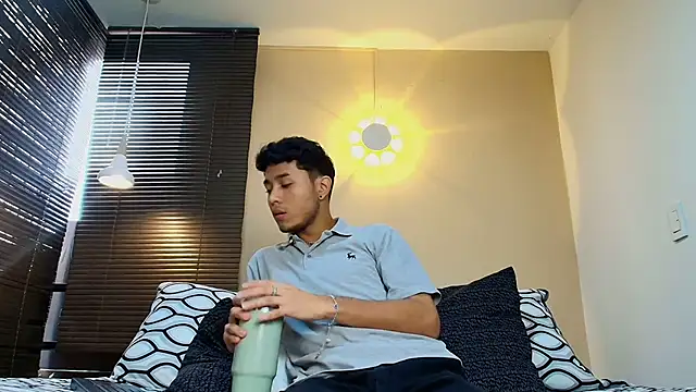 Damon Salvarote S online show from 04/10/26, 07:21