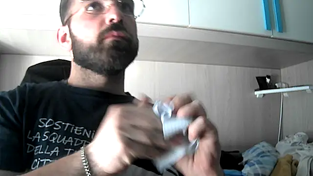 no-name15 online show from 04/28/26, 03:38