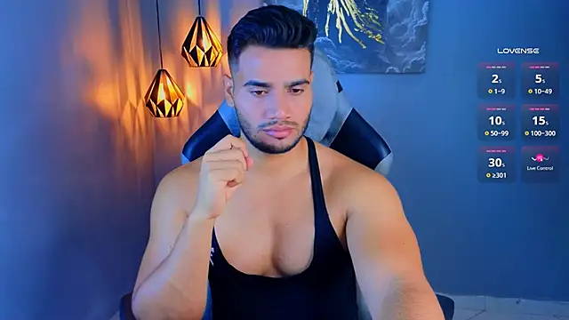 AndresRodriguez1 online show from 04/28/26, 11:47