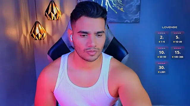 Snapshot of AndresRodriguez1 chatting on 02/22/26, 01:35 AndresRodriguez1 online show from 02/22/26, 01:35