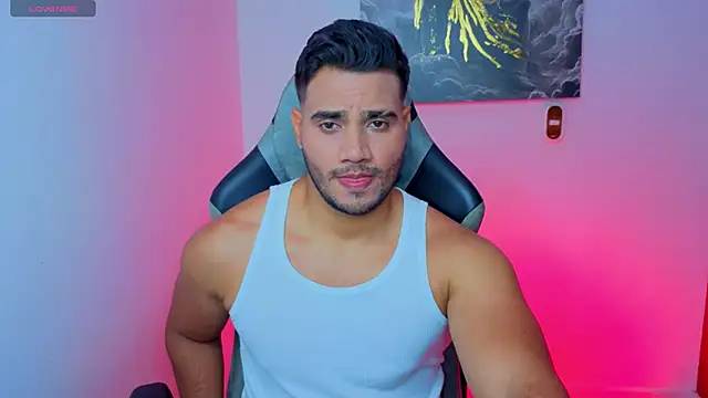 AndresRodriguez1 online show from 05/31/26, 10:21