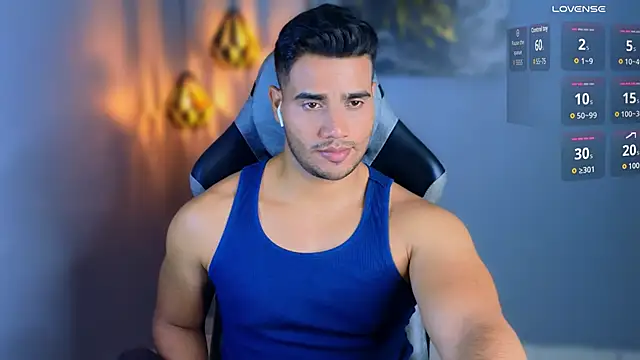AndresRodriguez1 online show from 05/04/26, 12:47