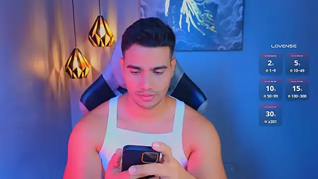 AndresRodriguez1 online show from 03/07/26, 12:43