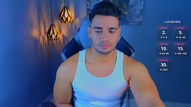 AndresRodriguez1 online show from 04/10/26, 11:06