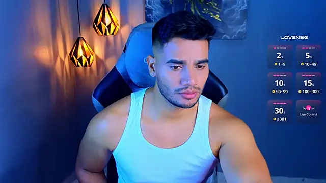 AndresRodriguez1 online show from 04/23/26, 12:28