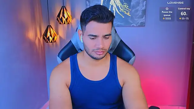 AndresRodriguez1 online show from 05/11/26, 01:34
