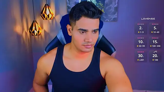 AndresRodriguez1 online show from 03/29/26, 12:29