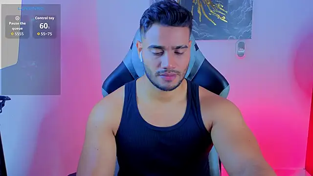 AndresRodriguez1 online show from 05/19/26, 02:02