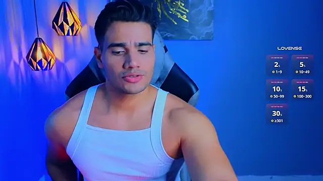 Snapshot of AndresRodriguez1 chatting on 02/13/26, 01:16 AndresRodriguez1 online show from 02/13/26, 01:16