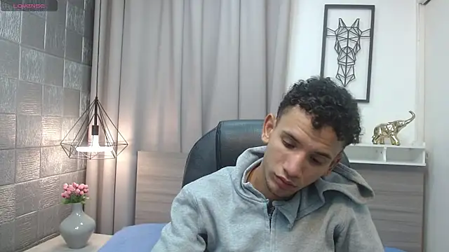 JDWhite18 online show from 04/15/26, 03:23