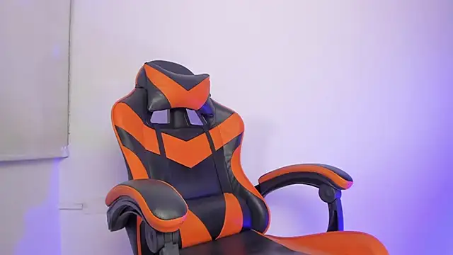 Snapshot of Senpai_Lover_ chatting on 03/06/26, 08:37 Senpai Lover online show from 03/06/26, 08:37