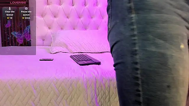 shaden  online show from 04/14/26, 08:03