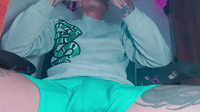 theskateboy online show from 02/16/26, 04:44