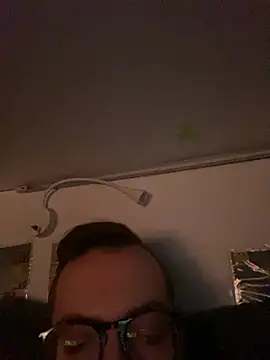 Snapshot of io1Elian chatting on 05/16/26, 11:59 io1Elian online show from 05/16/26, 11:59