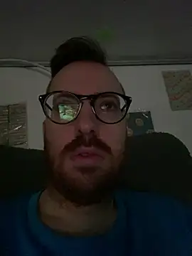 Snapshot of io1Elian chatting on 07/09/26, 03:11 io1Elian online show from 07/09/26, 03:11