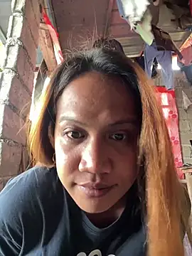 Snapshot of Queen-barbie chatting on 02/01/26, 08:45 Queen-barbie online show from 02/01/26, 08:45