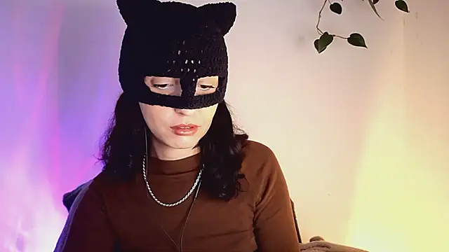 Onirica L online show from 07/09/26, 09:03
