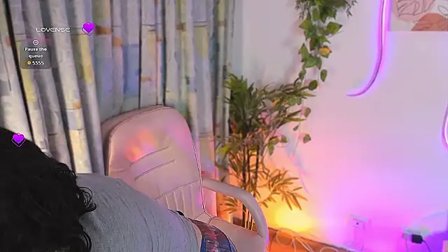 Sylvara bx online show from 03/28/26, 12:50