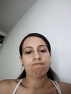 Snapshot of Meryjem chatting on 02/09/26, 03:59 Meryjem online show from 02/09/26, 03:59