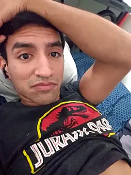 Snapshot of Yoloso33 chatting on 02/01/26, 06:22 Yoloso33 online show from 02/01/26, 06:22