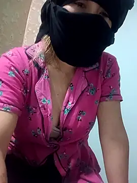 neha0882 online show from 02/13/26, 03:56