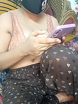 Snapshot of Rotna_begum chatting on 03/02/26, 04:58 Rotna begum online show from 03/02/26, 04:58