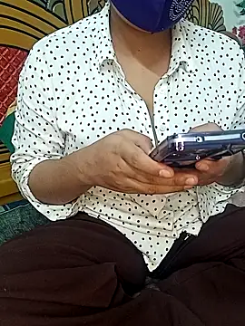 Snapshot of Rotna_begum chatting on 02/14/26, 09:42 Rotna begum online show from 02/14/26, 09:42