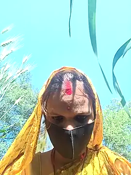 Snapshot of Meena_sakshi chatting on 02/06/26, 09:05 Meena sakshi online show from 02/06/26, 09:05