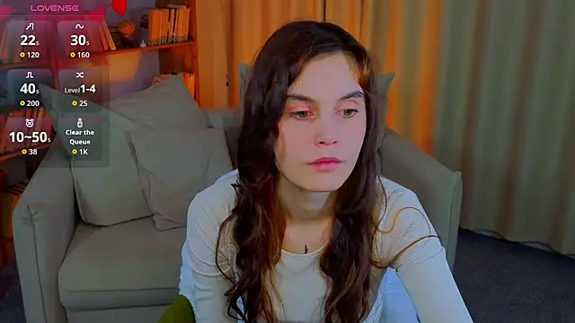 Snapshot of SoftWhesper chatting on 02/10/26, 09:52 SoftWhesper online show from 02/10/26, 09:52