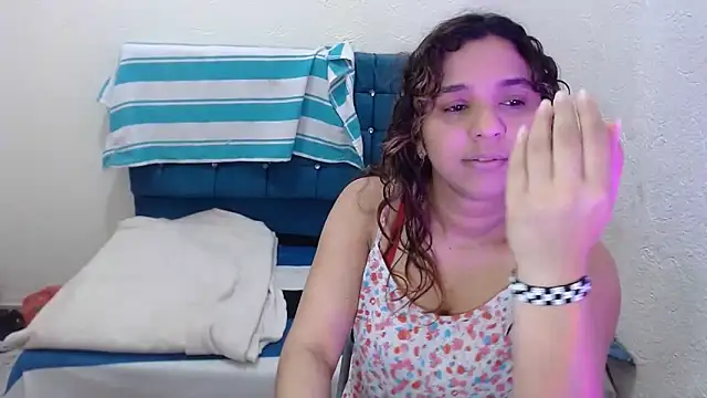 Snapshot of miiia_perez chatting on 02/10/26, 05:56 miiia perez online show from 02/10/26, 05:56