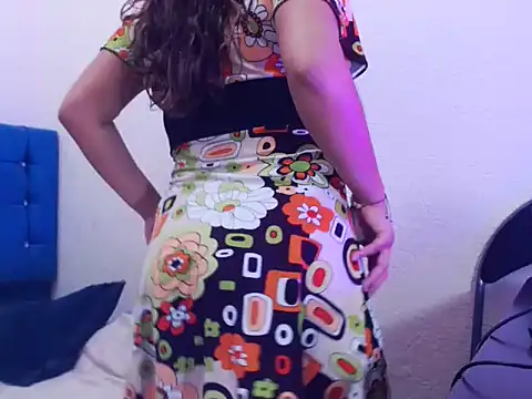 Snapshot of miiia_perez chatting on 02/08/26, 05:49 miiia perez online show from 02/08/26, 05:49