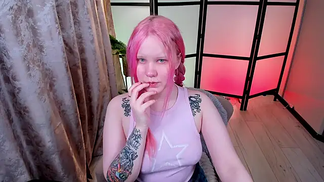 Snapshot of AnnieVibe chatting on 02/24/26, 05:36 AnnieVibe online show from 02/24/26, 05:36