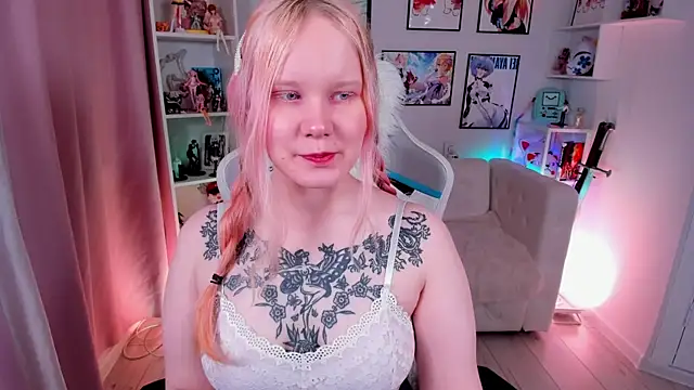 AnnieVibe online show from 04/09/26, 05:41