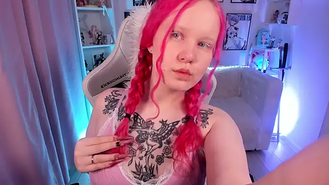 Snapshot of AnnieVibe chatting on 05/29/26, 05:41 AnnieVibe online show from 05/29/26, 05:41