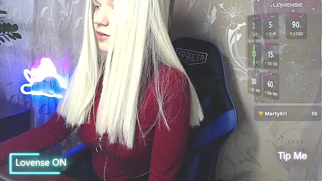 Shiny Victoria online show from 04/19/26, 07:31