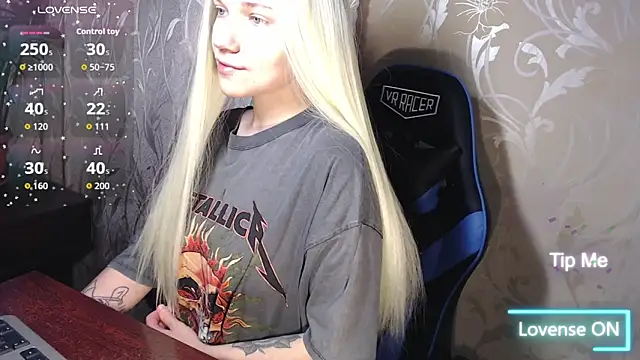 Shiny Victoria online show from 02/26/26, 08:25