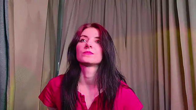 NicoleLuxe online show from 05/07/26, 06:33
