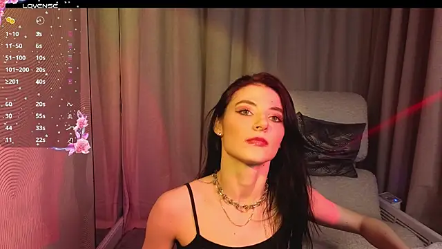 NicoleLuxe online show from 04/15/26, 05:39