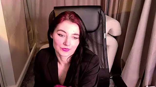 NicoleLuxe online show from 02/12/26, 03:34