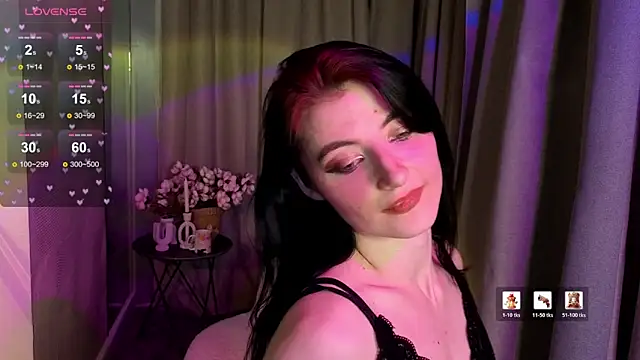 NicoleLuxe online show from 02/02/26, 04:17