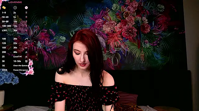 NicoleLuxe online show from 05/20/26, 06:16