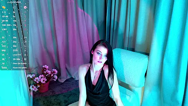 NicoleLuxe online show from 02/19/26, 04:59