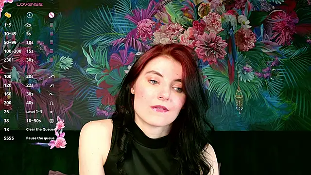 NicoleLuxe online show from 05/19/26, 07:21