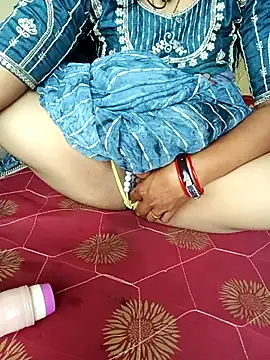 Royal hotti0011 online show from 03/19/26, 09:09