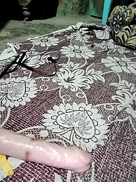 Royal hotti0011 online show from 03/28/26, 05:47